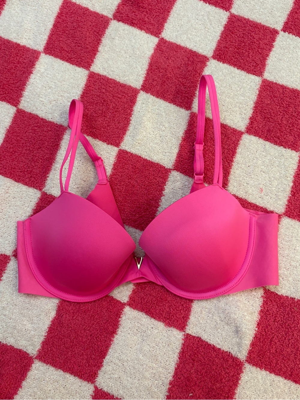 🫧🫧 Victoria’s Secret Neon Pink Bra - No Padding 🫧